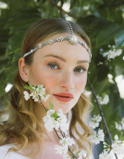 sosuperawesome:Crowns and HeadpiecesErica Elizabeth Design on EtsySee our #Etsy or #Crowns tags