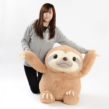 pastel-cutie:  pastel-cutie:  omgggggg this sloth plushie is so HUGE im crying   LINK 2 BUY: http://otakumode.com/fb/5uU