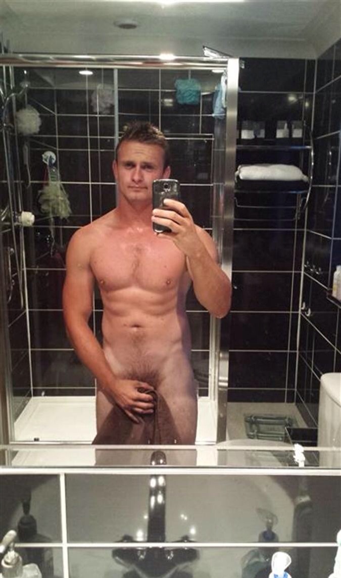str8uklads:  &lsquo;Straight&rsquo;  24 year old guy from Poole, England