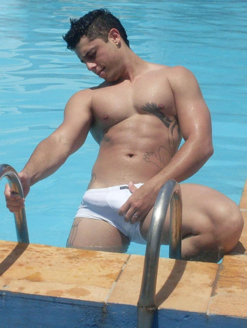 brazilmen:  brazilian gogo dancer Maycon Colombo brazilmen.tumblr.com contact me: brazilmen@mail.com 
