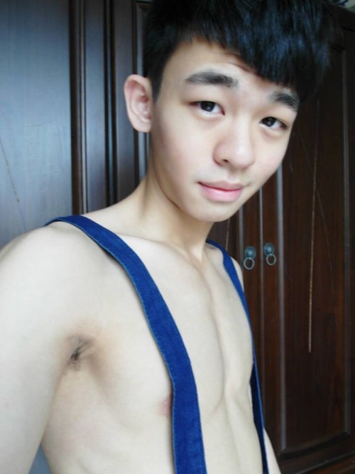 alllung: hongkonghe: HONG KONG BOY - 8 #hkgay 好靚仔bor…求介紹