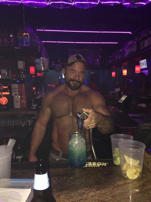 bodybuildermusclecentral:  @bodybuildermusclecentral