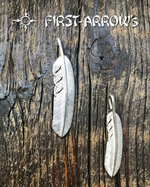 FIRST ARROWS P-519L Feather - Pendant - Medium P-001L Feather - Pendant - Large #dc4berlin #firstarr