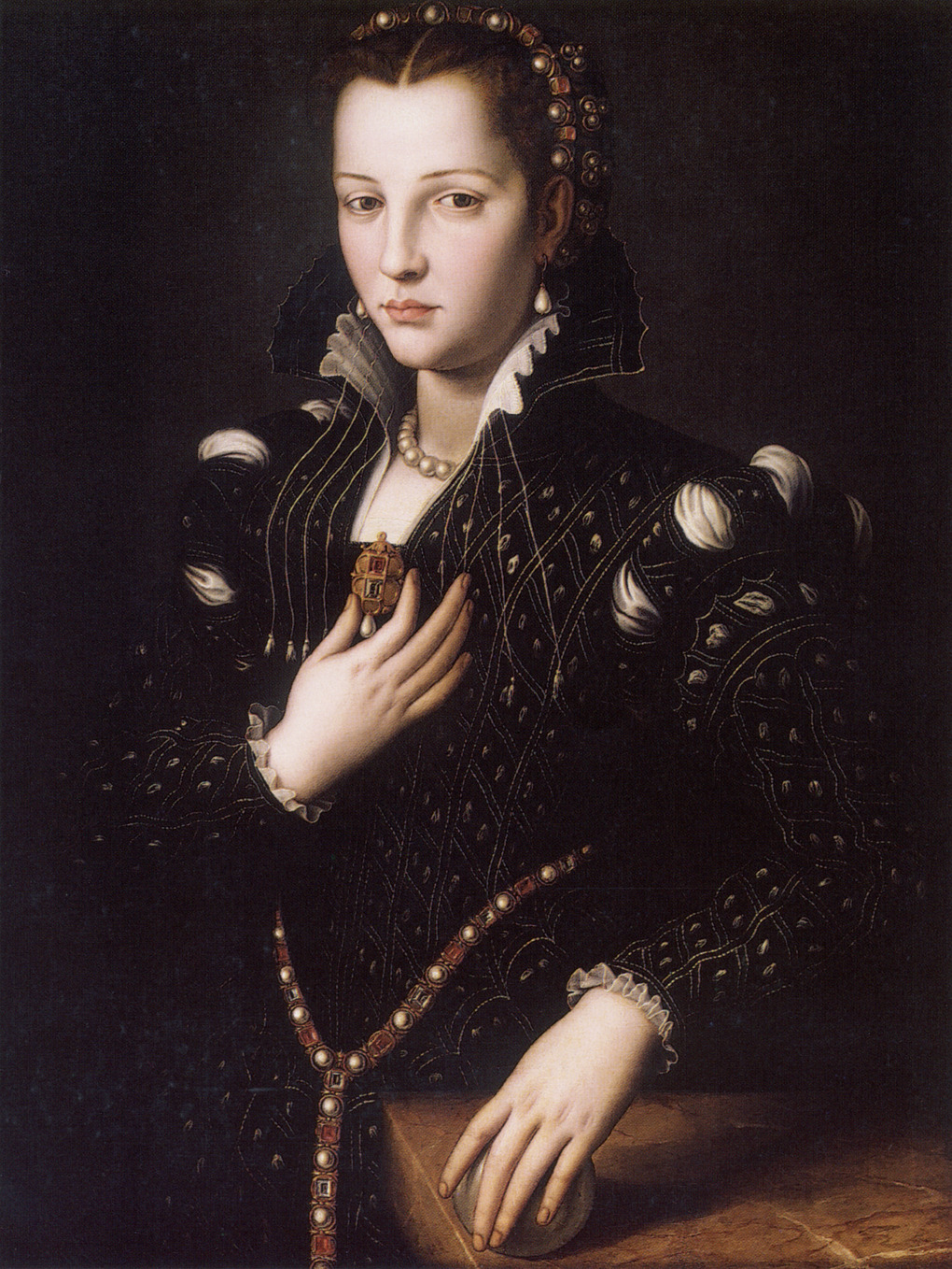   Portrait of Lucrezia de’ Medici d’Este    ~Alessandro Allori     c. 1560 