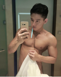 BEST OF ASIAN GAYS