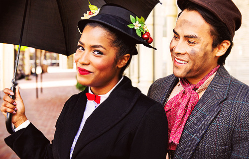 theatregraphics:  Taylor Jones as Mary Poppins and Alex Rodriguez as Bert in Berkeley