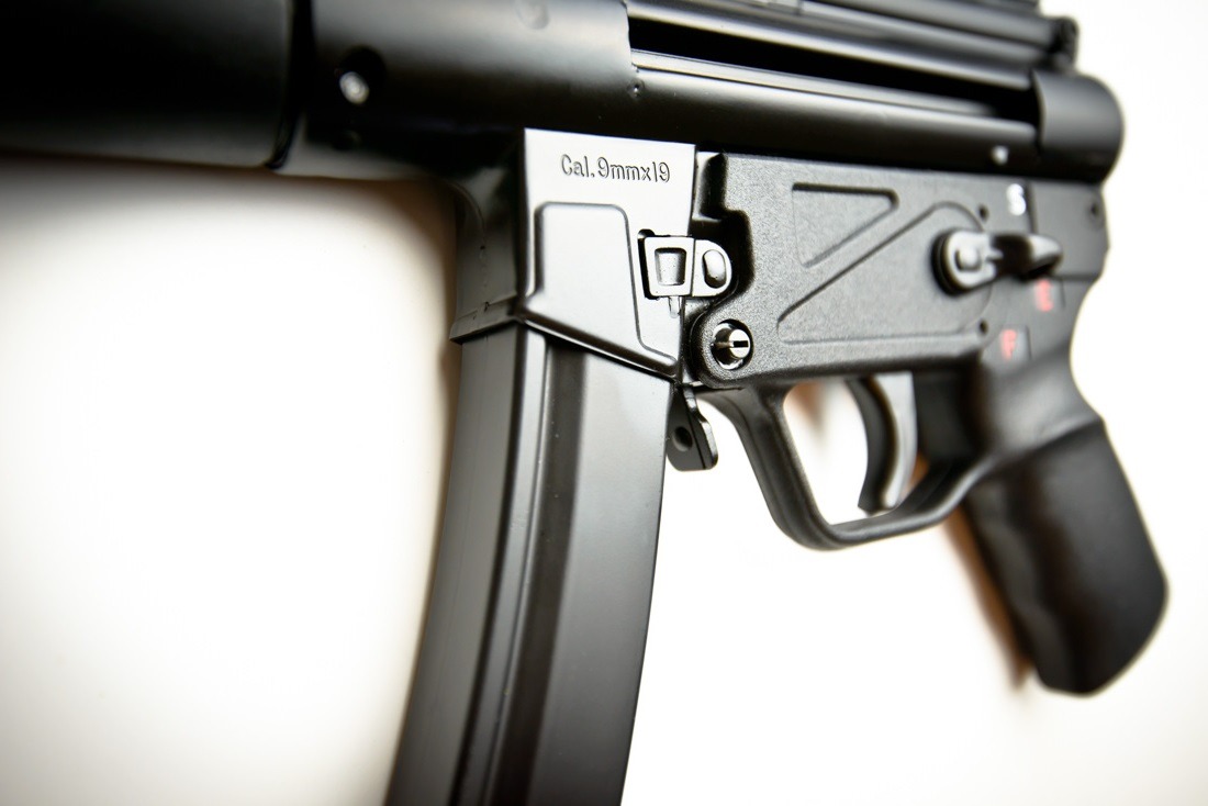 gunrunnerhell:  IGF MP5K-NA semi-auto 9x19mm pistol built by Investment Grade Firearms.