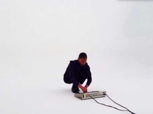 rafa-techno:Jeff Mills and his TR-909