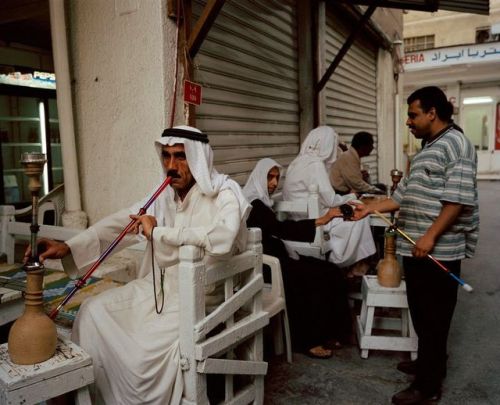 biladal-sham: Bahrain. Old quarter. 2004. Chris Steele-Perkins