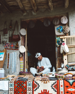 aabbiidd: “Reason saw a market andset up shop, but love tradesin another currency altogether.” -Rumi•Karimabad, Hunza. (Instagram: aabbiidd)