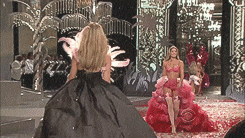 Victoria’s Secret Fashion Show - Doutzen Kroes (2OO8)