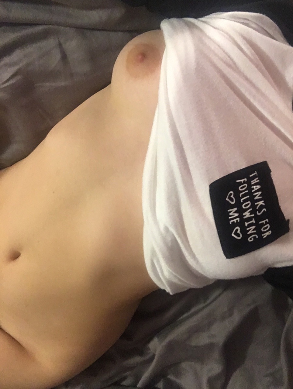 thiskinkycutie:  almost at 200 followers 😭 make it happen, people!