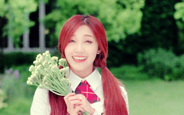 jungeunjiya:  jung eunji with pigtails 😍 summer time pv (short)