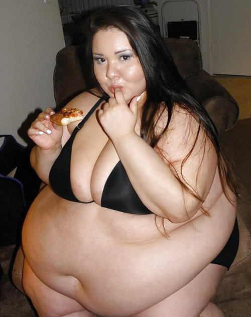 heavyssbbwfeedeewoman: Wanna fuck a hot bbw chick? CLICK HERE!