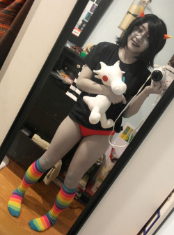 oliboobs:  terezipyral:   tried cosplaying this yeeaa            OH MY GOSH YOU’RE SO CUTE THANK YOU FOR COSPLAYING MY TEREZI BECAUSE HOLY WHOA YOU PULL IT OFF REALLY WELL TOO (I hope you don’t mind me reblogging this I wanted my followers to see