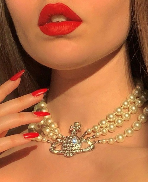 theredandlust
