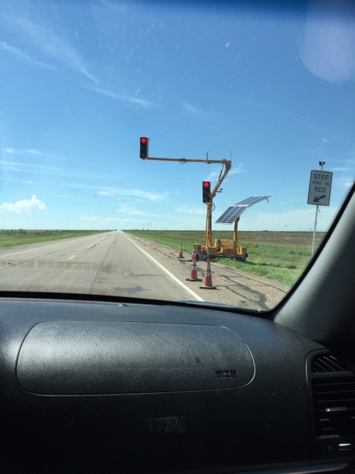 &ldquo;This stoplight in the middle of nowhere Texas&rdquo; on /r/mildlyinteresting i