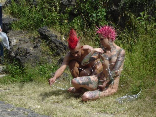ohthentic:  orgypunk:  PATITOSpunk:Queer punk gorelesque troupe. Performance art group. Performance: COI 2/OCT/2011 UNAM/ MUCH PATITOS punk  Ohthentic 