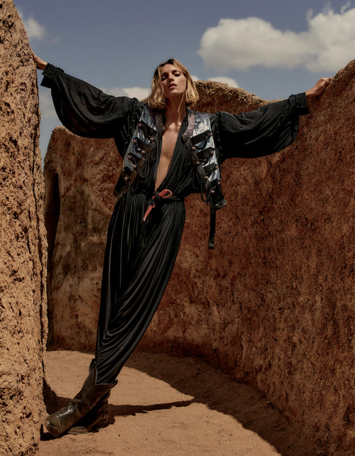 ELLE France February 2022Anja Rubik by Chris Colls