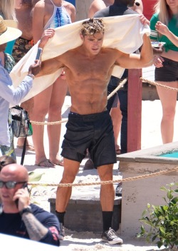 Zac Efron at Baywatch set