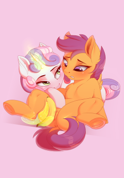 evehorny: Somethin’ quick to throw up on the lewd blog. Sweetie and Scootaloo! And also a ‘nana.  c: