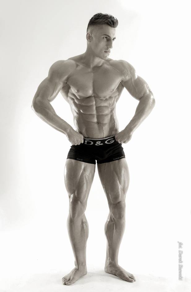   Mariusz Janucik  