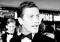 dinomartins-blog: Dick Van Dyke at premiere of Mary Poppins