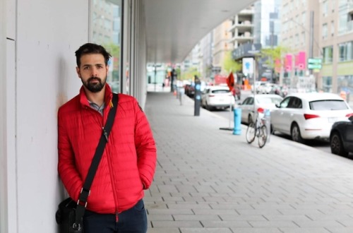 humansofnewyork:“I’m trying to start another company.  The first one failed.  I tried to get a regul