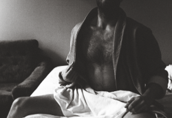 tonofjon:  Babe, I want you under my robe