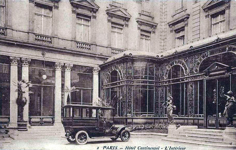 Inside the courtyard of the Hôtel Continental, Paris