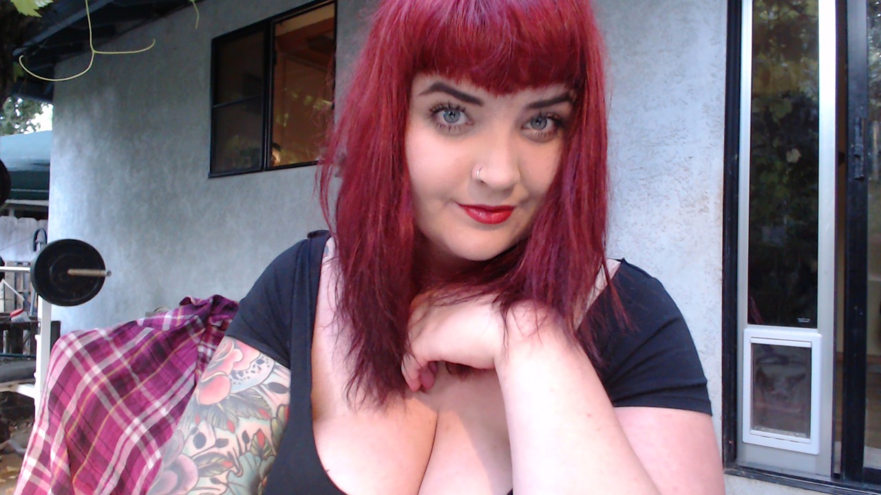 debaucherybabe:  fat chicks with red hair and tattoos are hot, right?  Very hot!