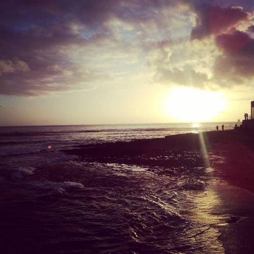 Hoje o fim do dia foi assim. Ser agradecido por poder apreciar o universo na sua beleza. #namast&eac