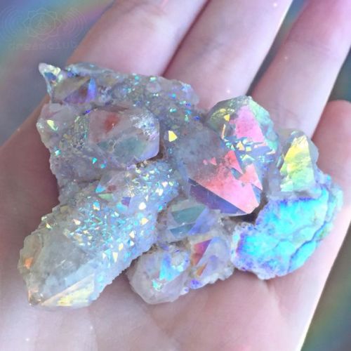 flow-fairy:Rainbow Sparkle Fairy Quartz Cluster*~*~buy me on shopdreamclub.com ;3;~*~*