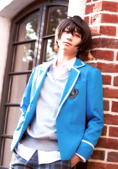 Aramaki Yoshihiko looks pretty in his Sakuma Ritsu uniform 