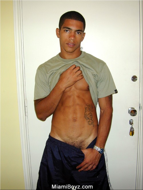 blackboysblog24: BETO Horny Brazilian Boy on MiamiBoyz (Set 1) Beto is from Brazil and one thing is 