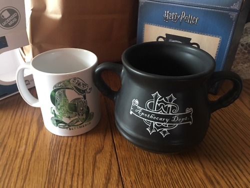 Two new mugs for tea! But which do I use first?