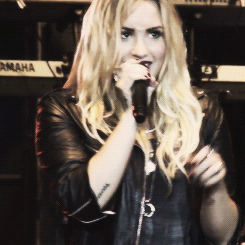 I know you're scared it's wrong... 