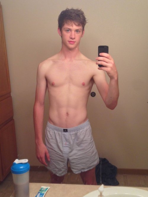 Hot guys that turn me on,enjoy!