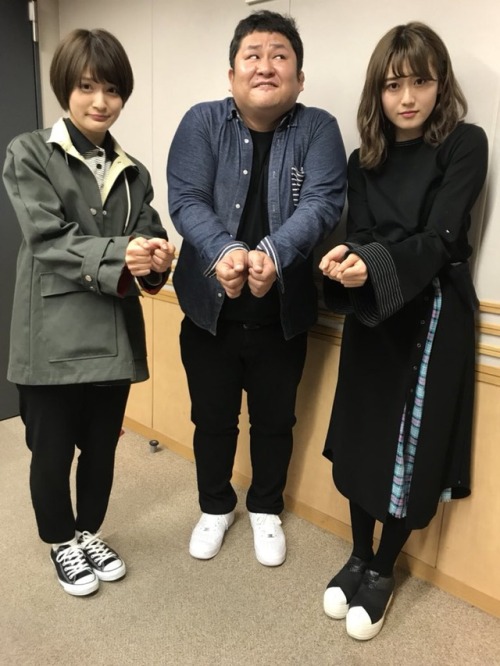 sakamichipost46:  オテンキのり@otenkinori 2018.04.18 02:45https://twitter.com/otenkinori/status/986299558077464577織田奈那 & 守屋茜 & オテンキのり × レコメン!