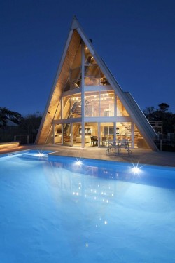 boldempire:A-Frame Rethink by Bromley Caldari Architects