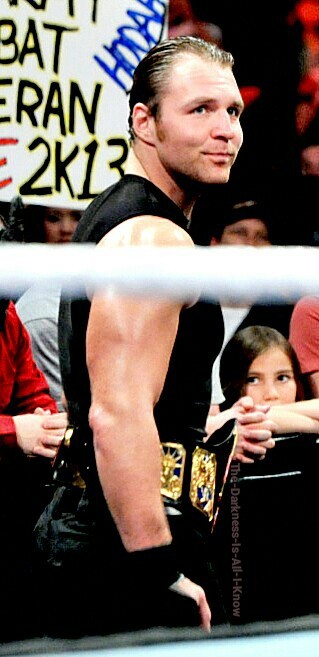 littlefuzzysheep:  marylovestheshield:  the-darkness-is-all-i-know:  My Edit  Dean!