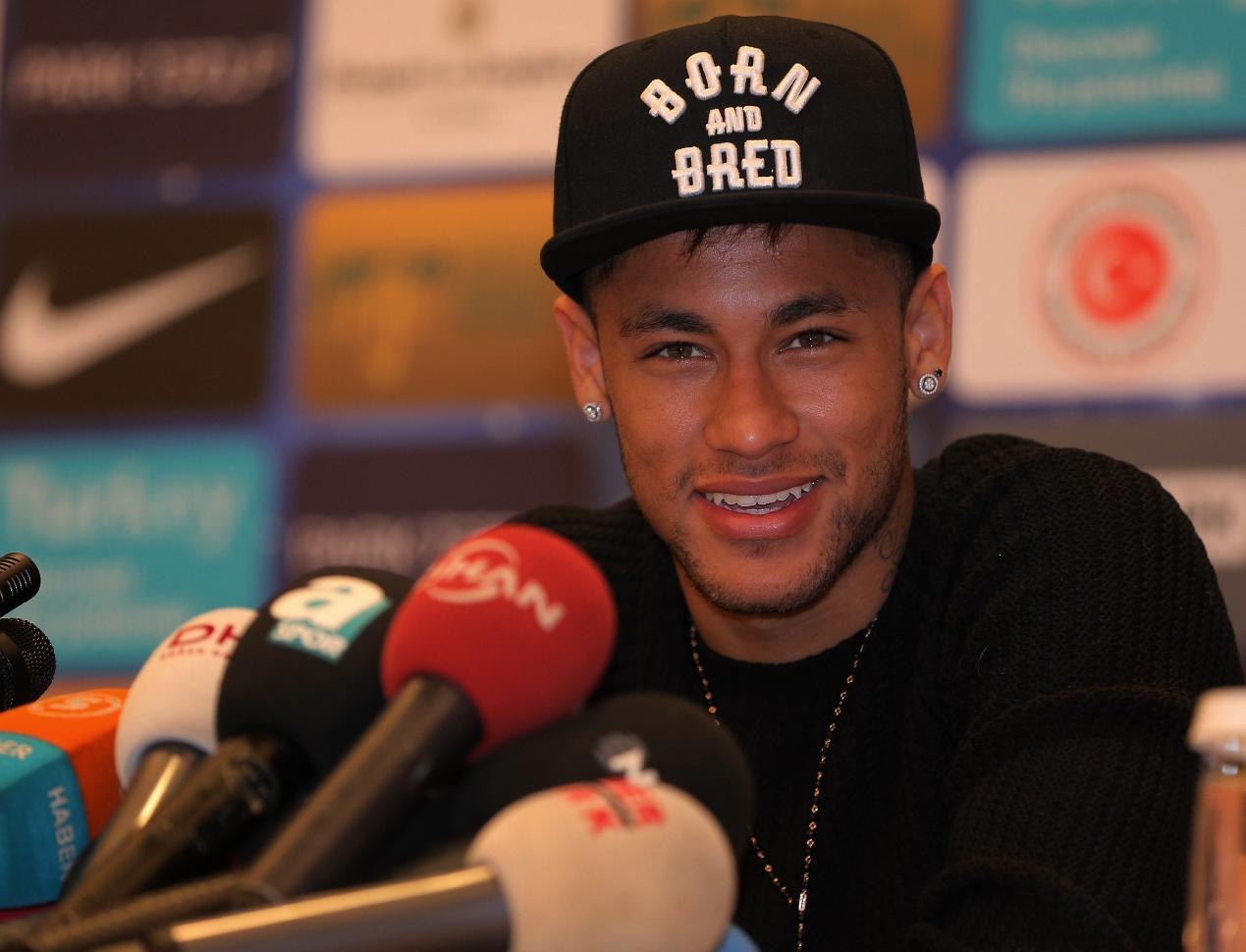 fzneymar:  dsjneymar:  Press Conference - 12-01-2015 Photos by AP  Neymar came to