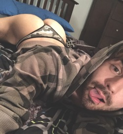 tylerdoesntknow:pretty drunk so here’s me in a tacky thong for yall