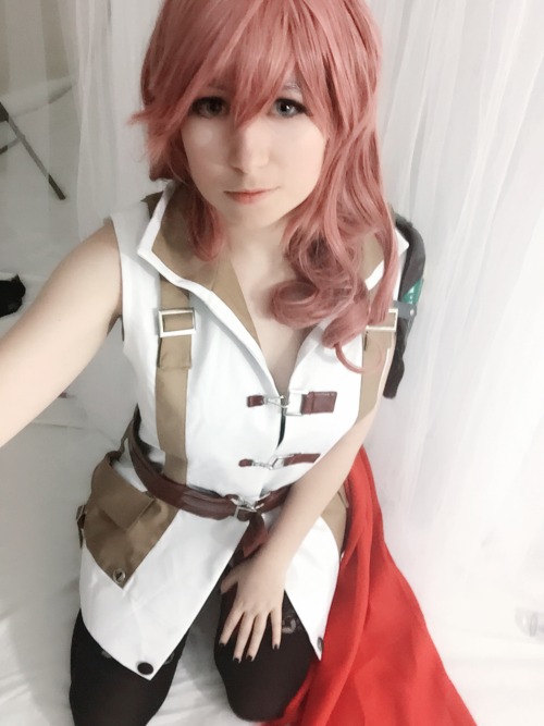 usatame: Played around a bit in some of my Lightning cosplay after doing the Lingerie shoot with @n