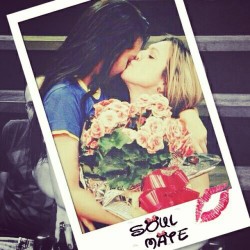 #LesbianCouple #LoveHer #Kiss #LGTB #LoveIsLove