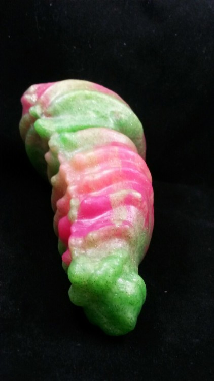 slutty-little-alien:tailsnportholes:www.etsy.com/listing/278931020/medium-abyssal-king-in-pi
