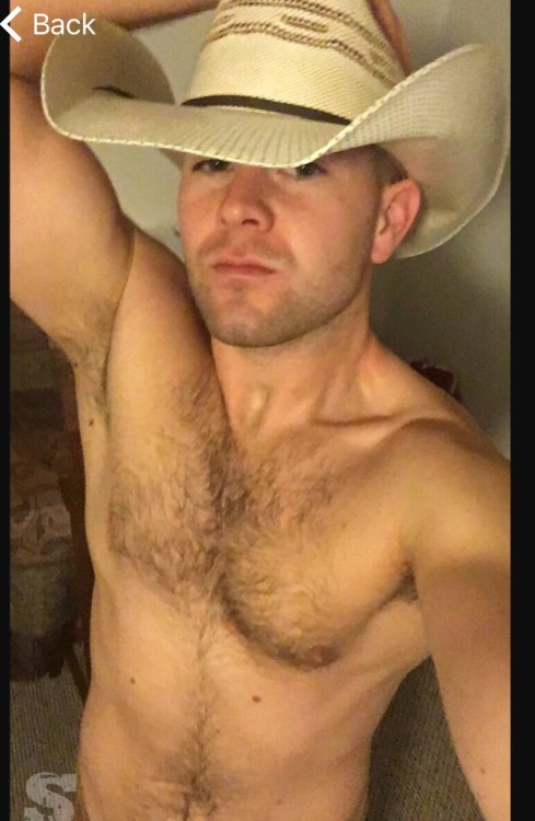 guyswiththickglasses:Not quite nearsighted enough for my taste, but what a hottie! Cowboy hat with glasses on would be even better!