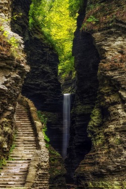 sublim-ature:  Watkins Glen, New YorkMark