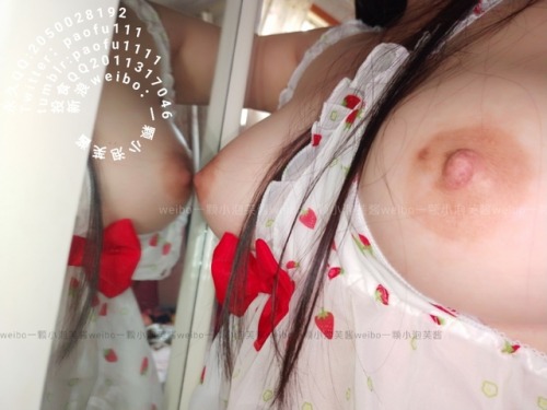 paofu1111: #阿芙＃巨乳＃粉b＃小萝莉＃嫩穴＃学生＃嫩鲍＃嫩b＃露点＃露出＃视频裸聊＃馒头穴＃八字奶＃木瓜奶＃双马尾＃国产套图＃国产视频  新图 生理期第三天