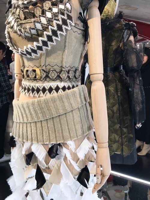 black-is-no-colour:Maison Margiela Artisanal by John Galliano, Fall 2017 collection; installation at